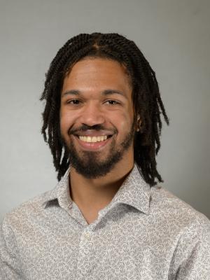 Kenneth Fling Headshot